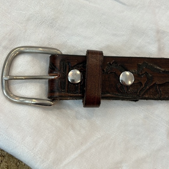 Handmade Leather Belt Horse Design - Picture 8 of 8